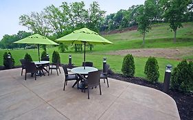 Comfort Suites Marietta-Parkersburg